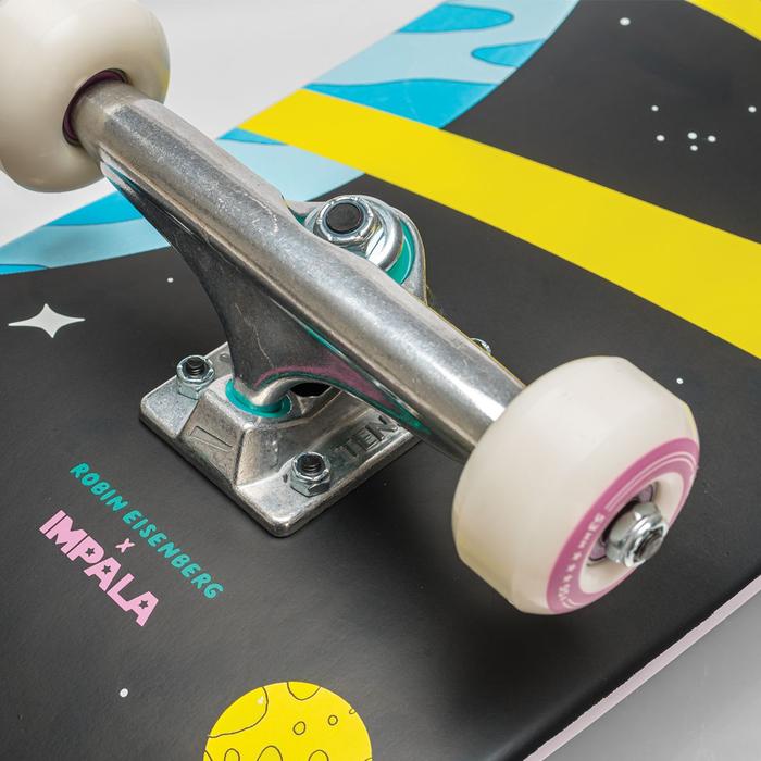 Saturn Skateboard Robin Space